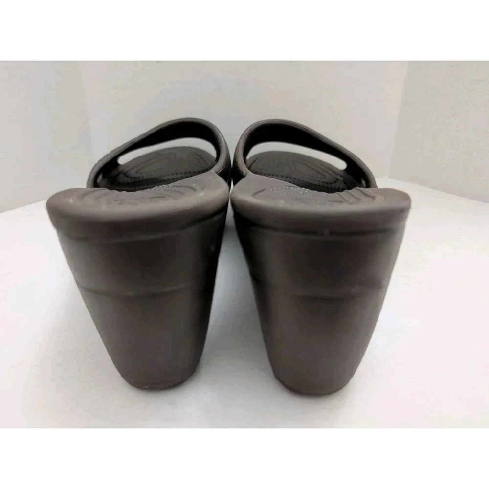 Crocs Sassari Women's 9 Criss Cross Brown Wedge Heel Slides Sandals
